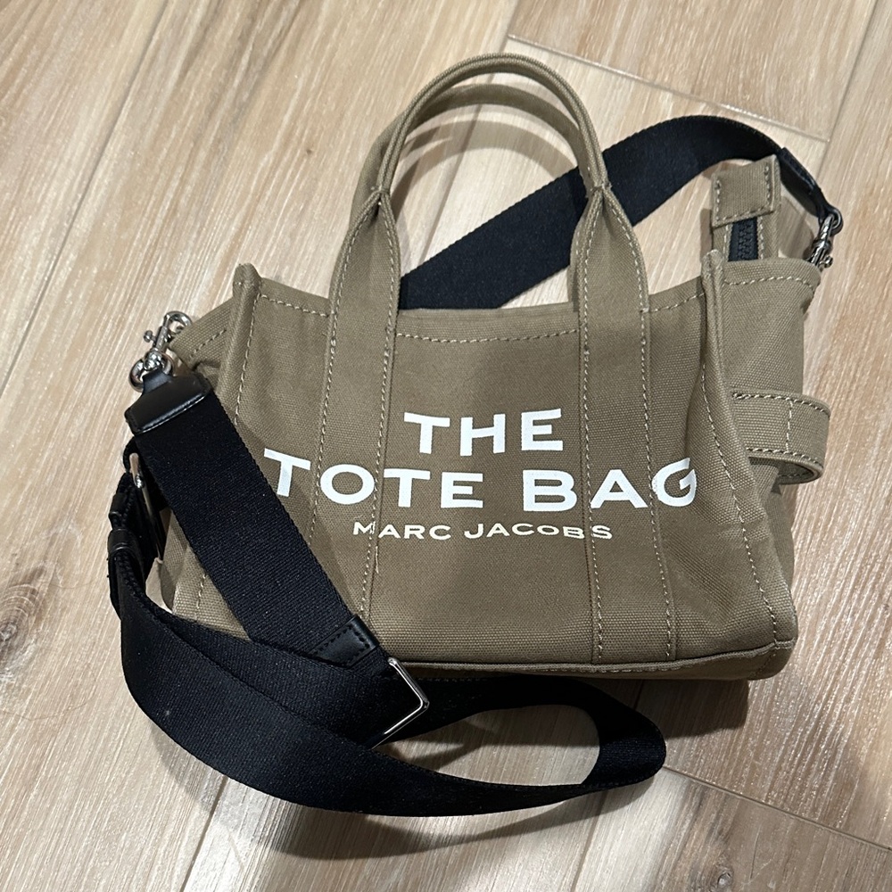Marc Jacob’s authentic bag